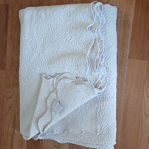 SFERRA Luxury Coverlet